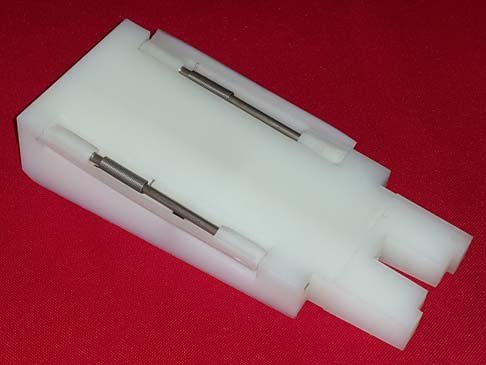 CUÑA PLASTICA YB43A.5.3-3