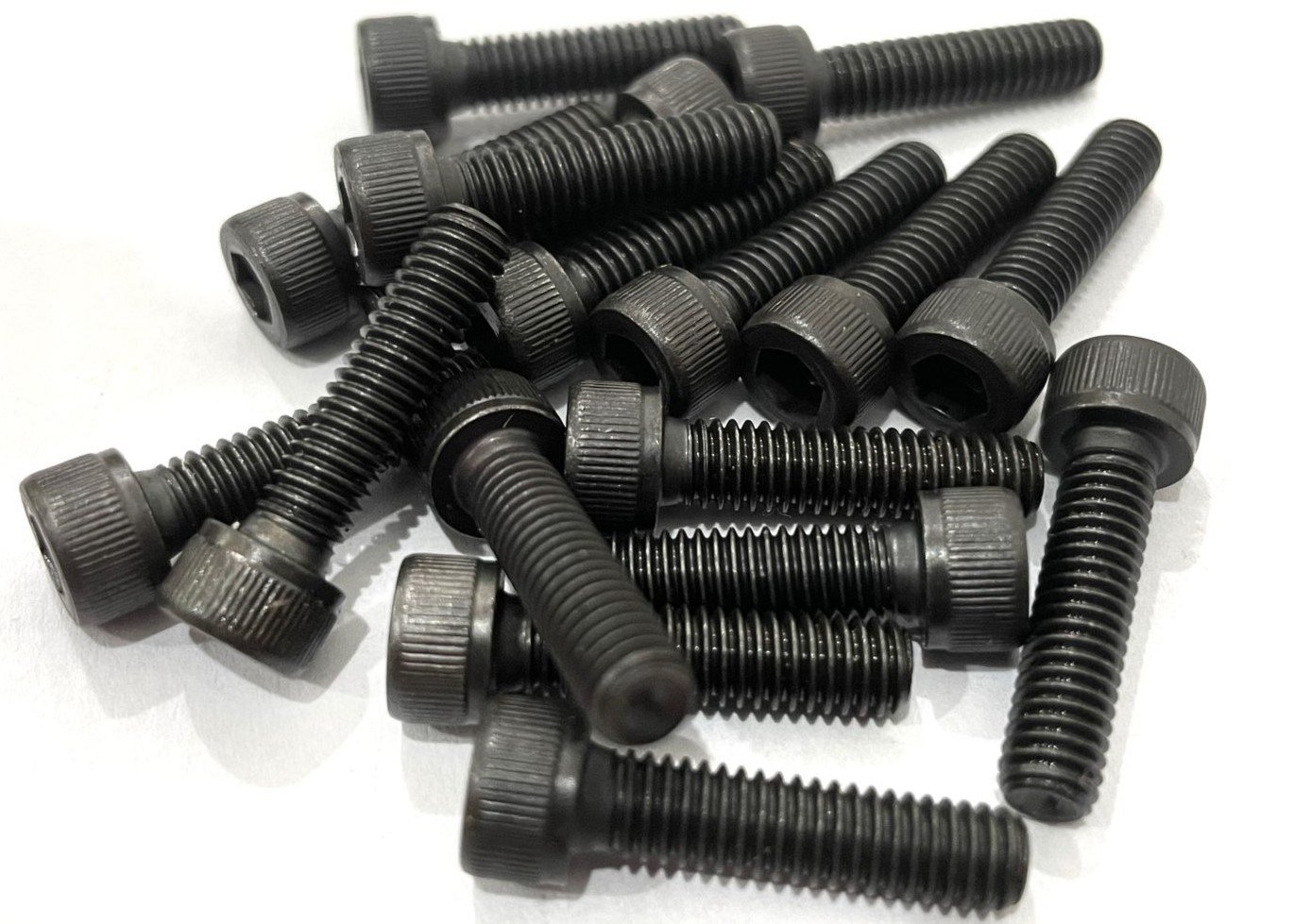 TORNILLO CABEZA ALLEN 2BAX3/4”