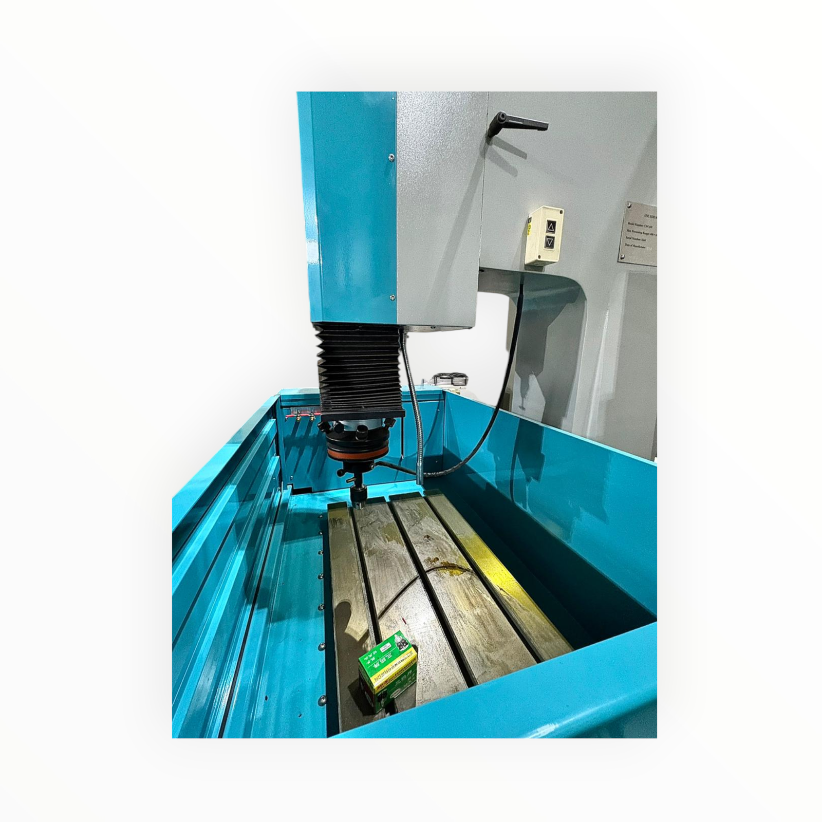 Máquina de Electroerosión por Penetración – Modelo CNC itt450